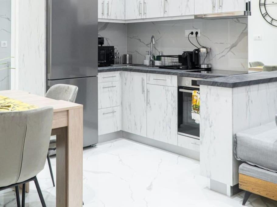 Ferienwohnung Diamond In Kolonaki Central Athen Exterior foto